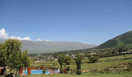 Fotos de la Piscina y Jardín de Posada La Guadalupe en Tafí del Valle, provincia de Tucumán, Argentina