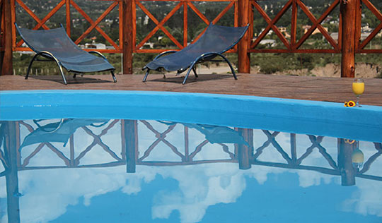Fotos de la Piscina y Jardín de Posada La Guadalupe en Tafí del Valle, provincia de Tucumán, Argentina