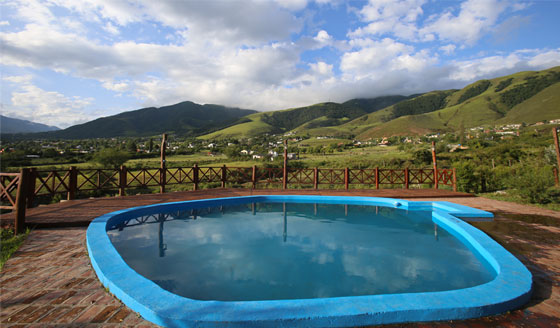 Fotos de la Piscina y Jardín de Posada La Guadalupe en Tafí del Valle, provincia de Tucumán, Argentina